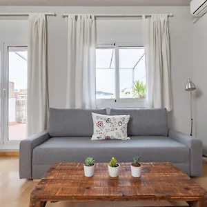 https://penthouse-camp-nou.topbarcelonahotels.com