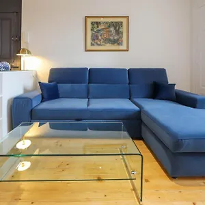 https://le-boudoir-bleu-2-chambres-en-centre-ville.hotels-rhonealpes.com